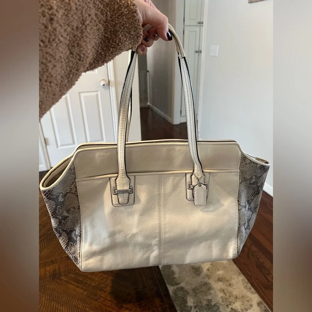 Coach Cream and Gray Tote Bag - Picture 3 of 6